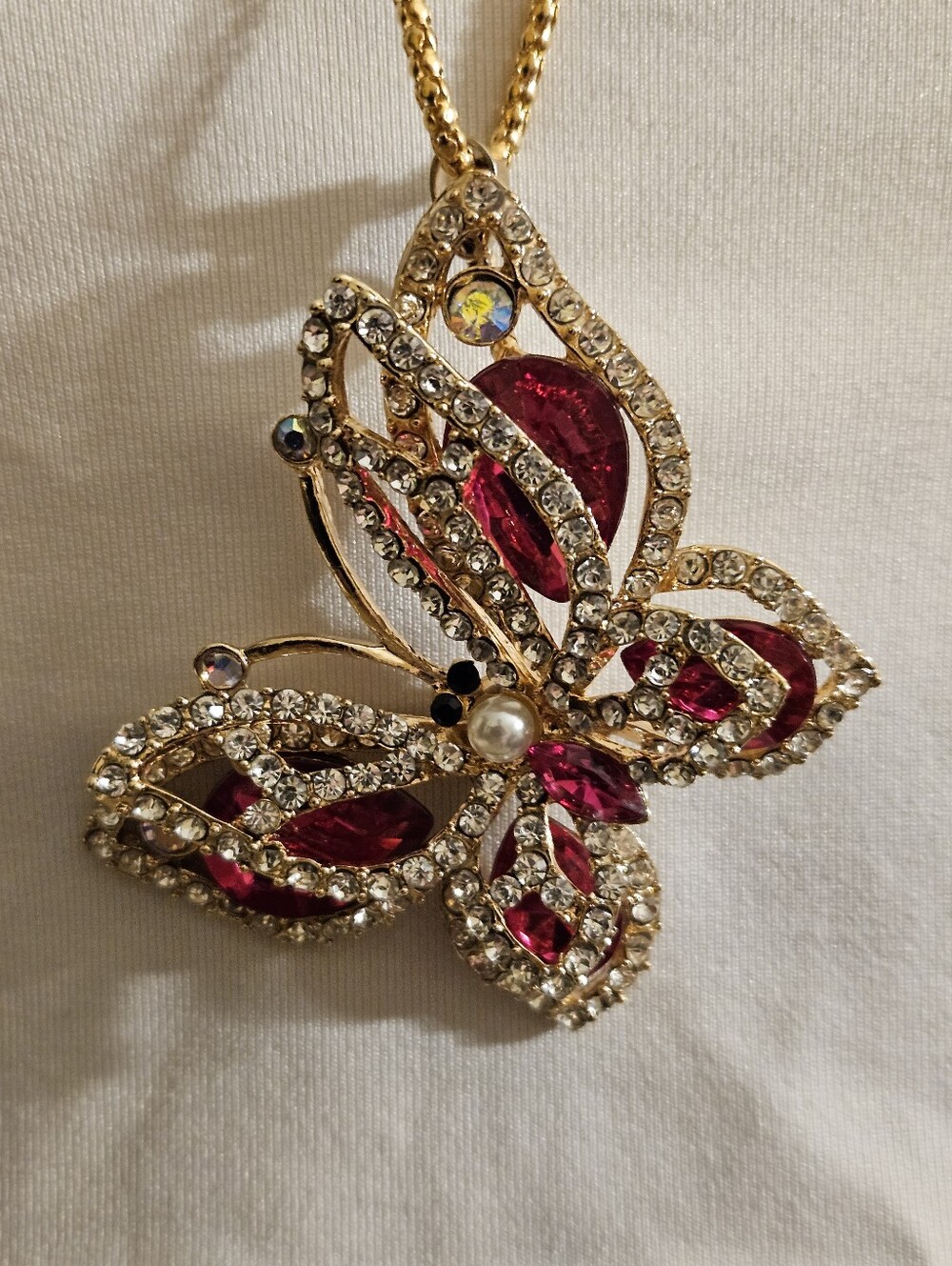 NWT Betsey Johnson Gold Pink Crystal Rhinestone Butterfly Statement Necklace 29"